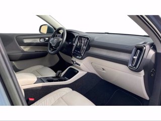 VOLVO XC40 Core, B3 mild hybrid, Benzina