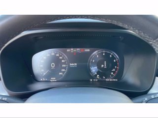 VOLVO XC40 Momentum Pro, T2 automatico Micro Hybrid