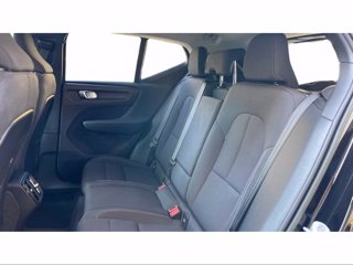 VOLVO XC40 Momentum Pro, T2 automatico Micro Hybrid