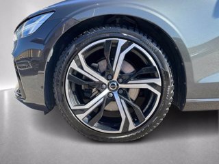 VOLVO V60 Plus, B4 Mild hybrid, Diesel, Dark