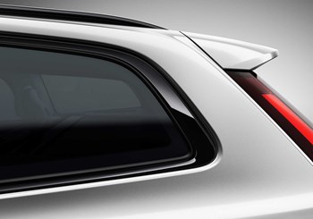 231020 New Volvo V60 R Design