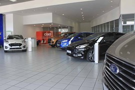 Filiale Ford Volvo Mazda Schio 03