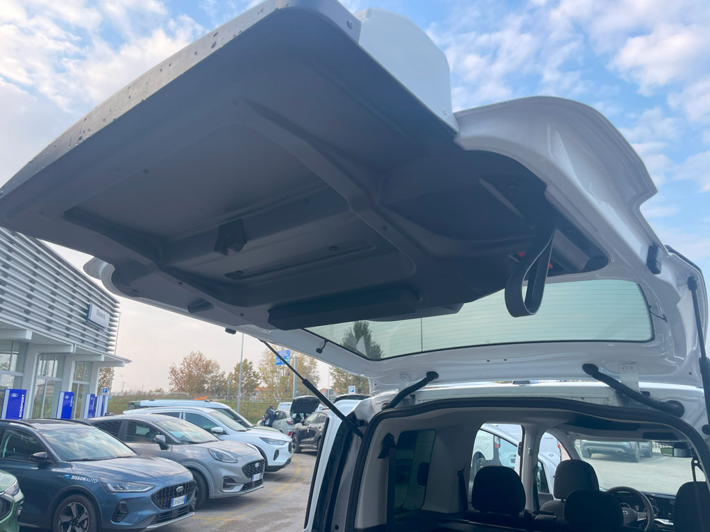7 Gallery Ford Tourneo Connect Allestimento Disabili In Pronta Consegna Con Pedana