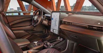 Ford Mustang Mach E Elettrica Interni E Tecnologie Di Guida Padova Rovigo Chioggia Bassano Este 1200X628