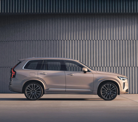 Volvo XC90 Mild Hybrid Noleggio a lungo termine per privati