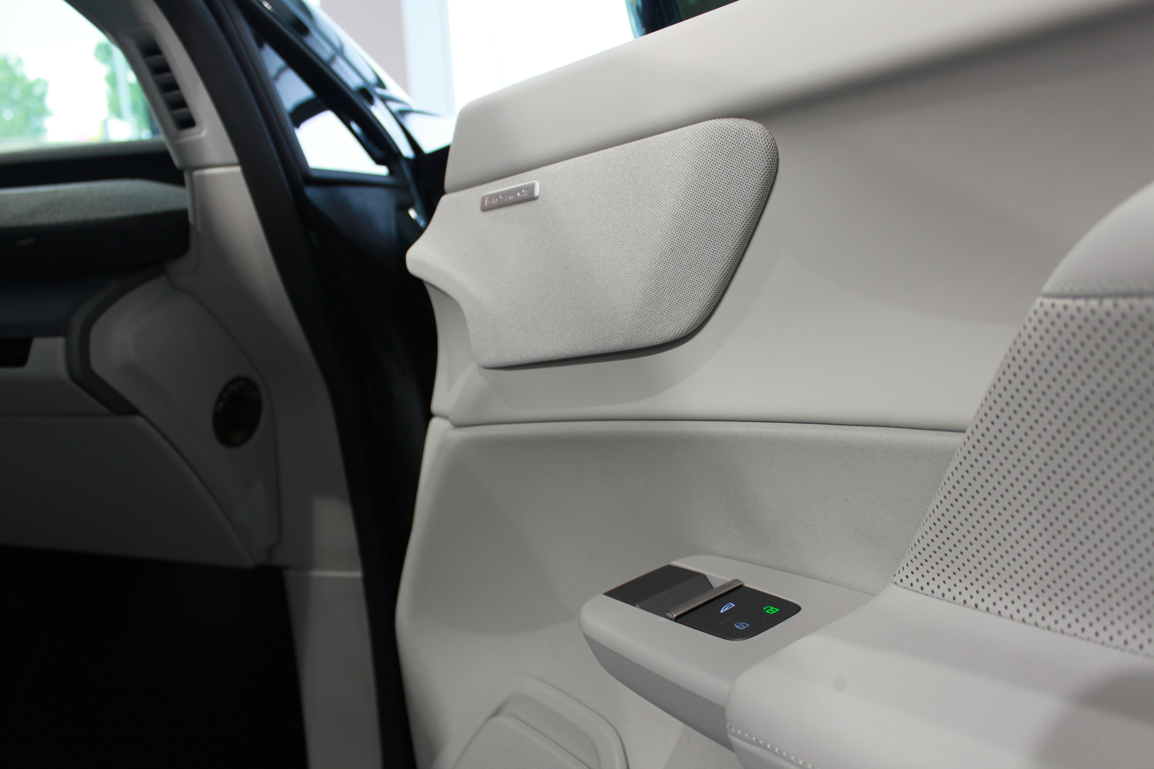 Gallery Anteprima Volvo EX60 Bisson Altavilla 37