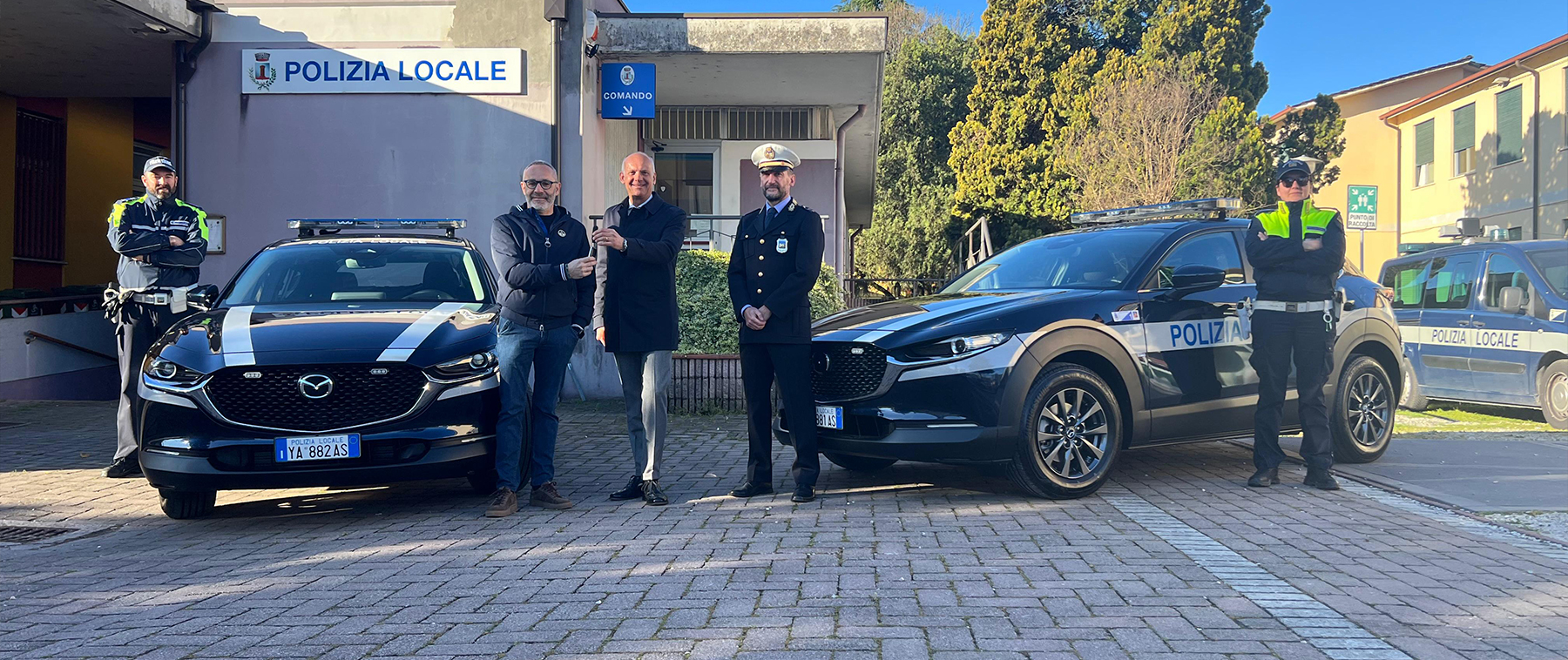 Mazda Consegna Per Polizia 1800