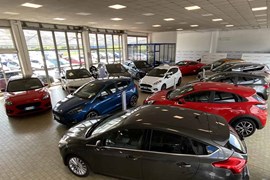 Vancimuglio Grumolo Delle Abbadesse Ford Store 21