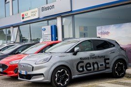 Test Drive Ford Rovigo 02