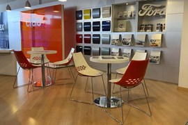 Ponte Alto Rovigo Ford Store 07