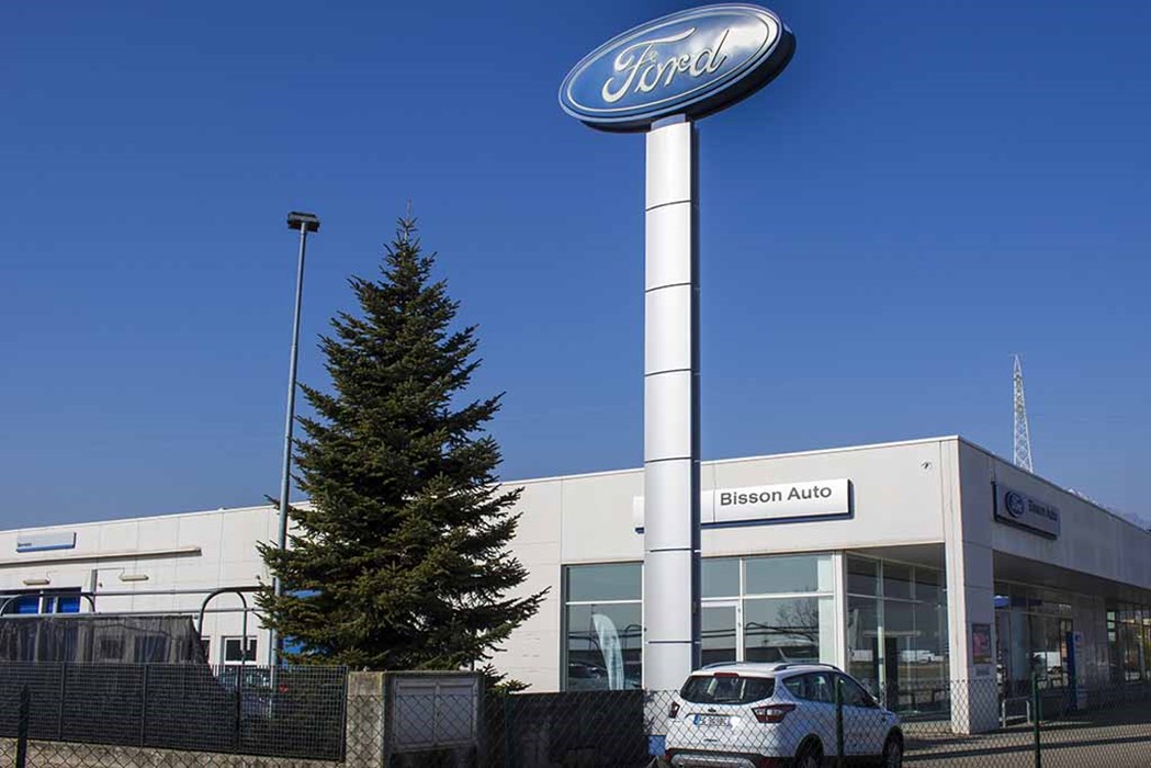 Filiale Ford Volvo Mazda Schio 01