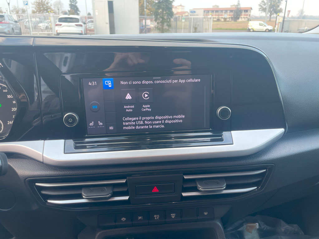 13 Gallery Ford Tourneo Connect Allestimento Disabili In Pronta Consegna Con Pedana