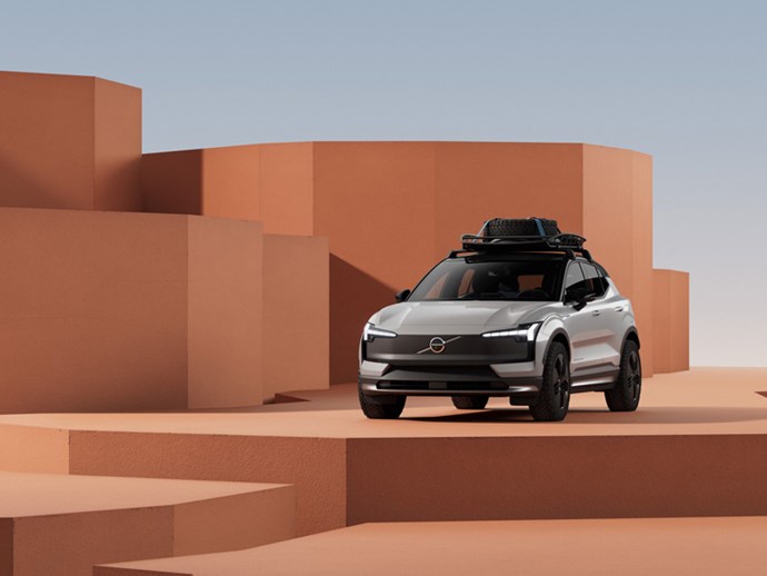 Volvo EX30 Cross Country Exterior Bissonauto