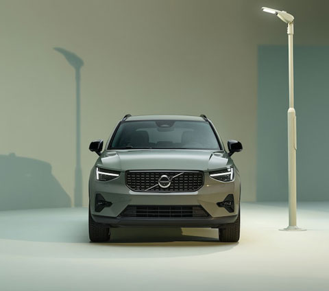 Volvo XC40 Mild Hybrid Benzina Leasing “Next Lease by Volvo Cars”
