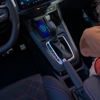 Ford Eu 26 PUMA MCA ST Line Int Phone Charging V1 1X1 1000X1000