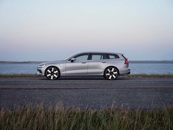 294046 V60 Recharge T8 Silver Dawn